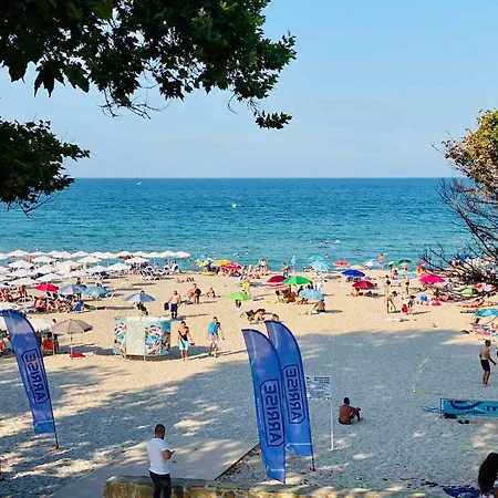 Lägenhet Harmani Apartcomplex Onegin Ii 5 - Free Parking *